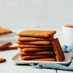 Crispy Gluten-free Graham Crackers (vegan)
