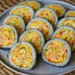 Korean Egg Roll Kimbap