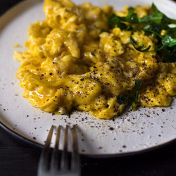 Magic 15-seconds Creamy Scrambled Eggs