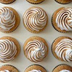 Lemon Meringue Cupcakes