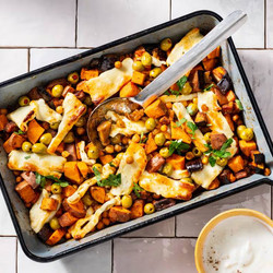 Traybake Met Zoete Aardappel En Knapperige Halloumi
