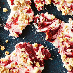 Berry Granola Fro-yo Bark