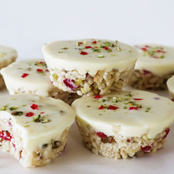 Muffin Pan White Christmas Crackles Recipe
