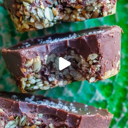 4 Ingredient Seedy Fudge Cups