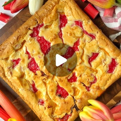 Rhubarb &amp; Custard Blondies