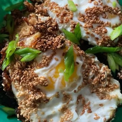Sesame Fried Eggs