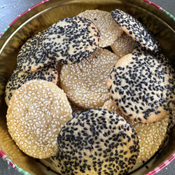Grandma Mary's Sesame Thins