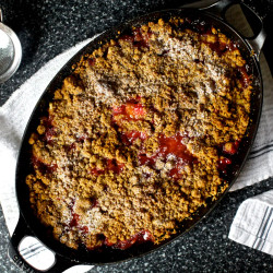Pear Cranberry And Gingersnap Crumble
