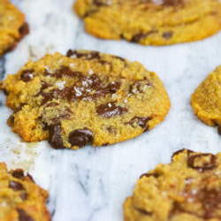 Keto Brown Butter Chocolate Chip Cookies