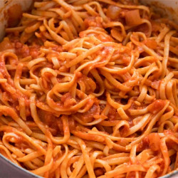 Pasta With Pancetta And Tomato Sauce