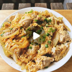 Oyakodon (chicken &amp; Egg Rice Bowl)