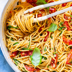 Creamy Sun-dried Tomato Spaghetti