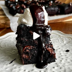 Flourless Brown Butter Pumpkin Brownies