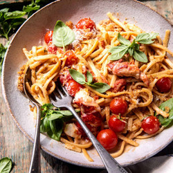 Creamy Tomato Shrimp Linguine With Garlic Breadcrumbs