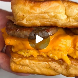 Freezer-friendly French Toast Breakfast Sandwiches