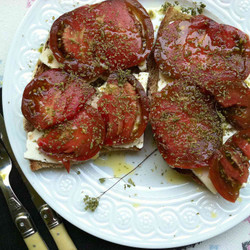 Heirloom Tomato Toast With Feta