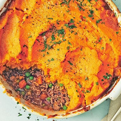 Carrot-topped Cottage Pie easy mains