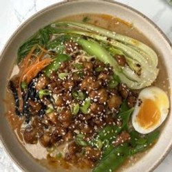 Quick And Easy Shin Ramen With Crispy Pork