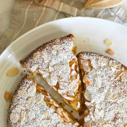 Italian Almond and Orange Cake