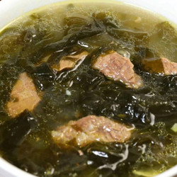 Seaweed Soup With Beef (miyeokguk)