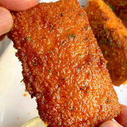 Nashville Hot Mozzarella Sticks