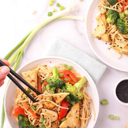 Tofu Udon Noodles w/ Sesame Sauce