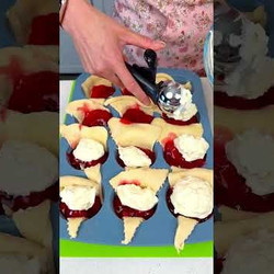 Strawberry Cheesecake Crescent Desserts