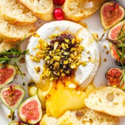 Easy Baked Brie