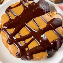 Low-carb, High-protein Reese's Peanut Butter Cheesecake