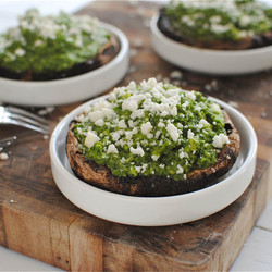 Portobello Mushrooms With Kale Pesto Guacamole