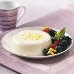 Lemon Panna Cotta With Berries