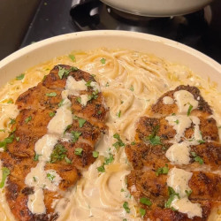 Olive Garden's Alfredo Fettucine Copycat Recipe (but Better)