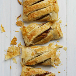 Easy Apple Strudel