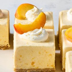 Peaches And Cream Freeze Bars
