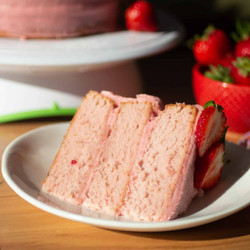 Homemade Strawberry Cake (Cream Cheese frosting)