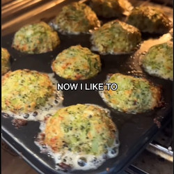 Broccoli &amp; Cheddar Tots