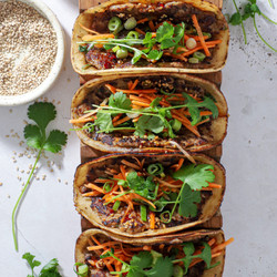 Asiatiske Smash Tacos