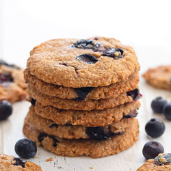 4 Ingredient Crispy Blueberry Oatmeal Cookies
