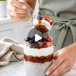 Chia Pudding With Date Caramel