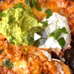 One Pan Cheesy Chicken Enchilada Skillet