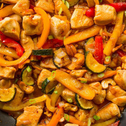 Cashew Chicken With Cauliflower Rice