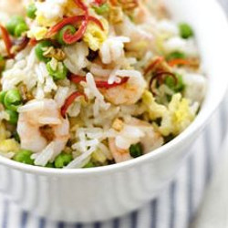 Egg Fried Rice With Prawns &amp; Peas