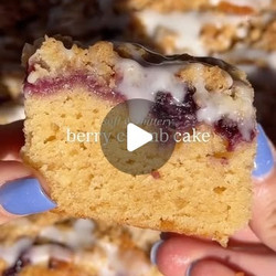 Berry Crumb Cake