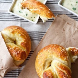 Soft Pretzels With Roasted Jalapeño Pretzel Cheese Dip
