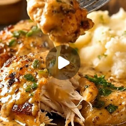 Texas Roadhouse Smothered Chicken