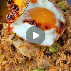 Garlicy Soy Chicken Rice