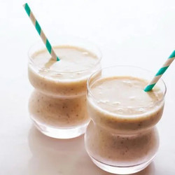 Banana And Walnut Smoothie