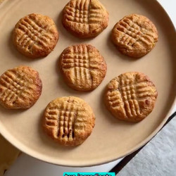 2-ingredient Banana Peanut Butter Cookies