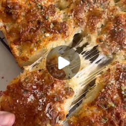 Garlic Butter + Cheese Pull-apart Focaccia Rolls