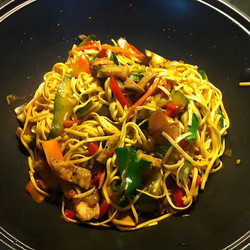 Wok Poulet, Légumes, Nouilles